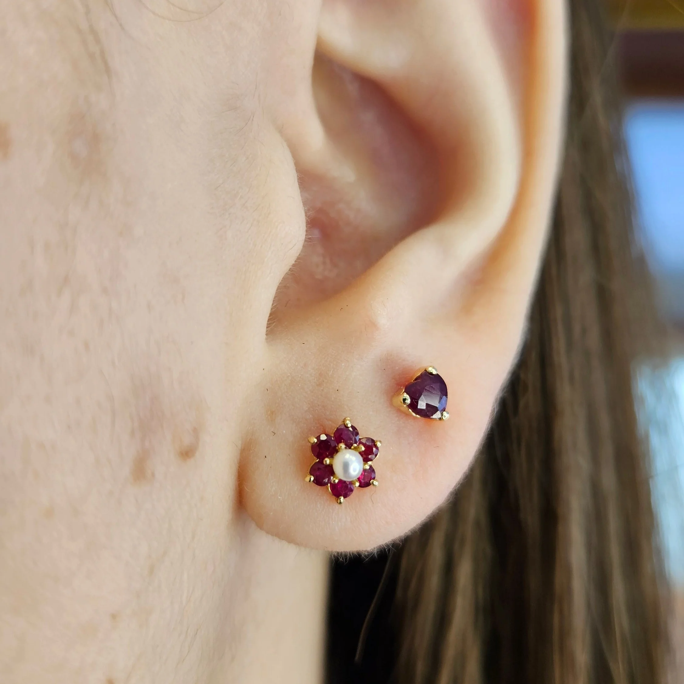 Color Stone Heart Baby Earrings 4X4MM - Image 4