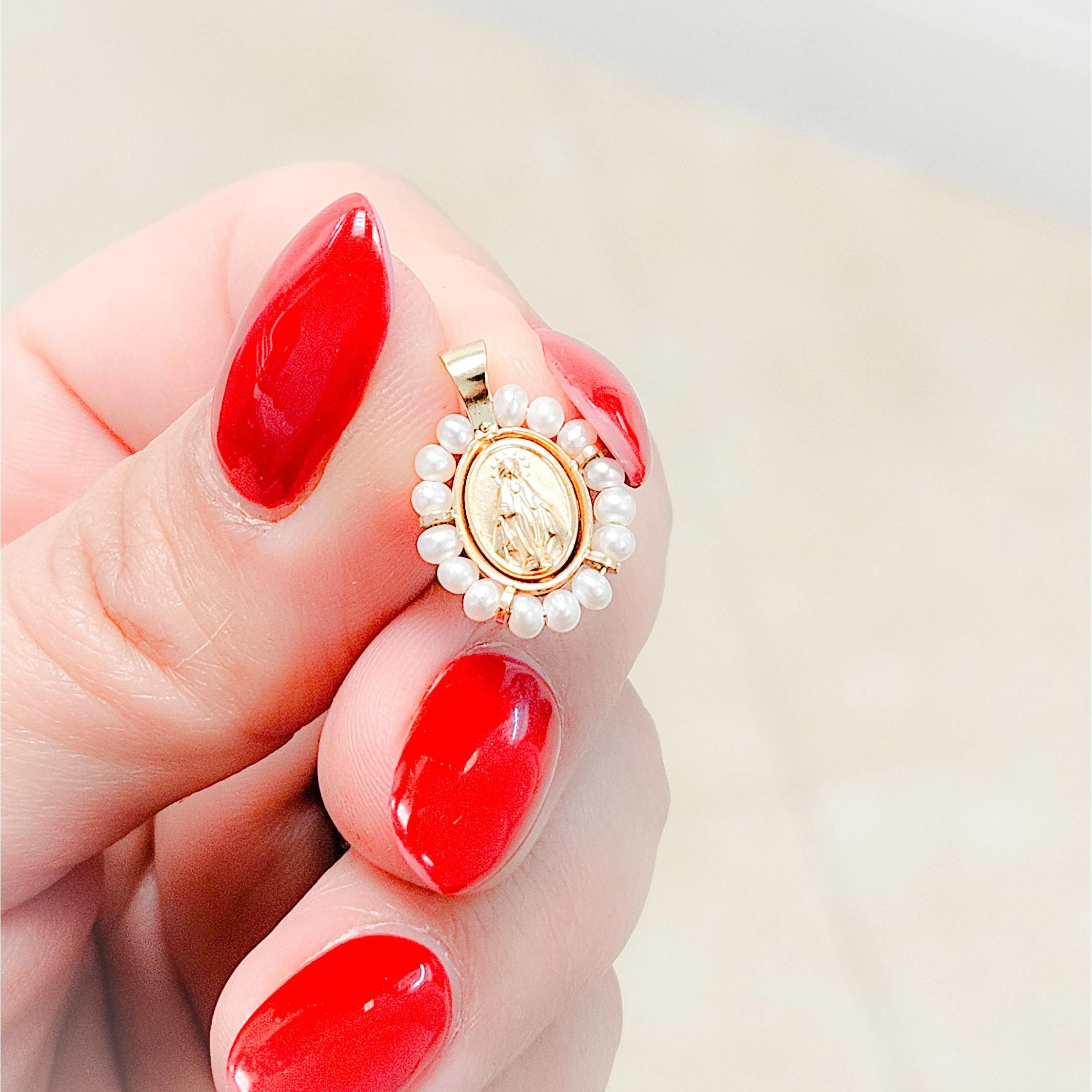 Miraculous pendant with Pearls - Image 2