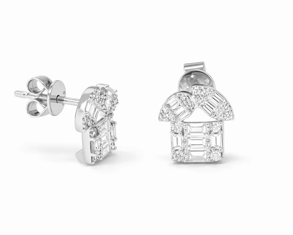14K Yellow Gold Diamond Baguette Stud Earrings - Image 3