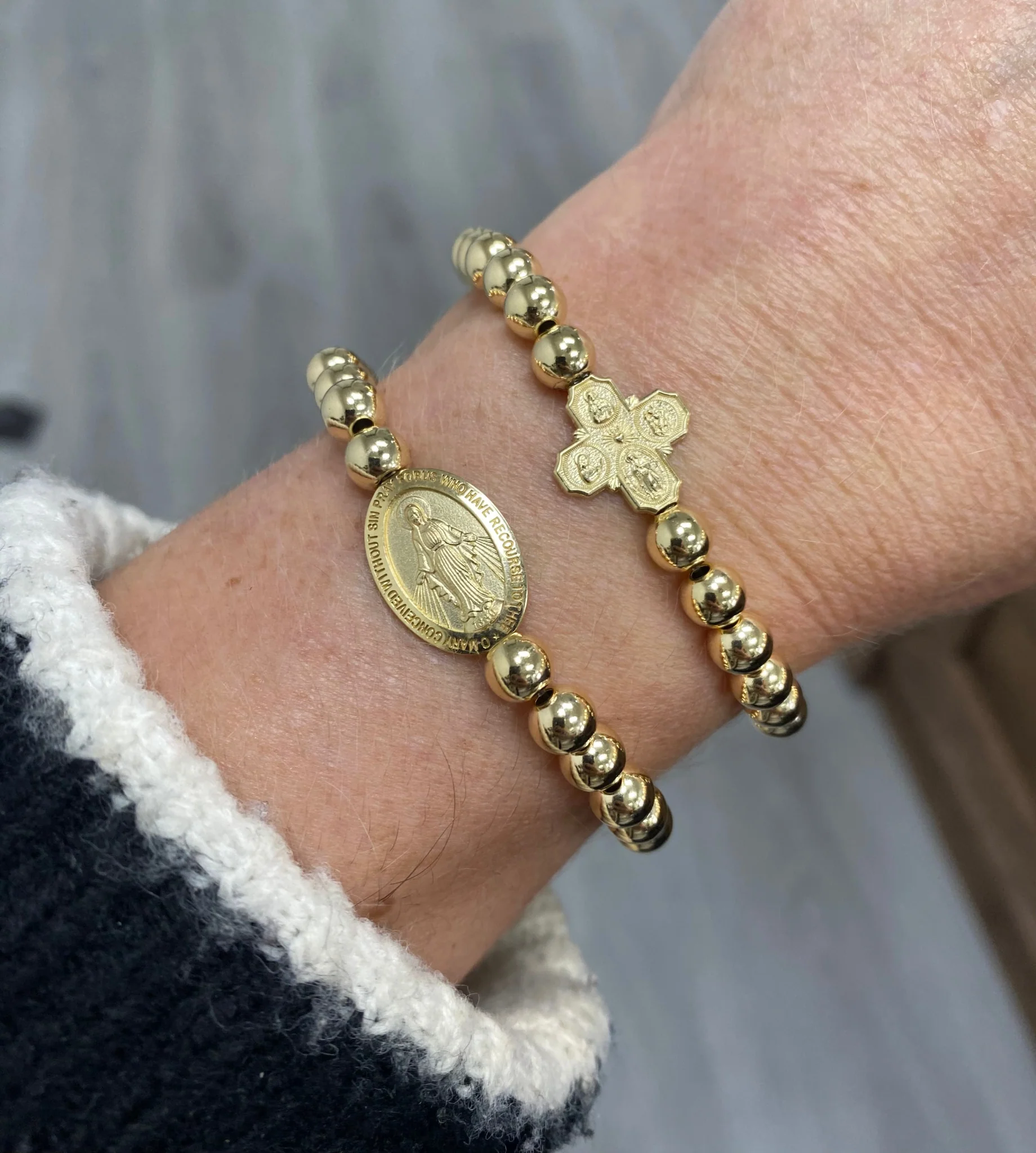 Four Way Cross Gold Filled Elastic Bracelet 14X14mm - Image 2