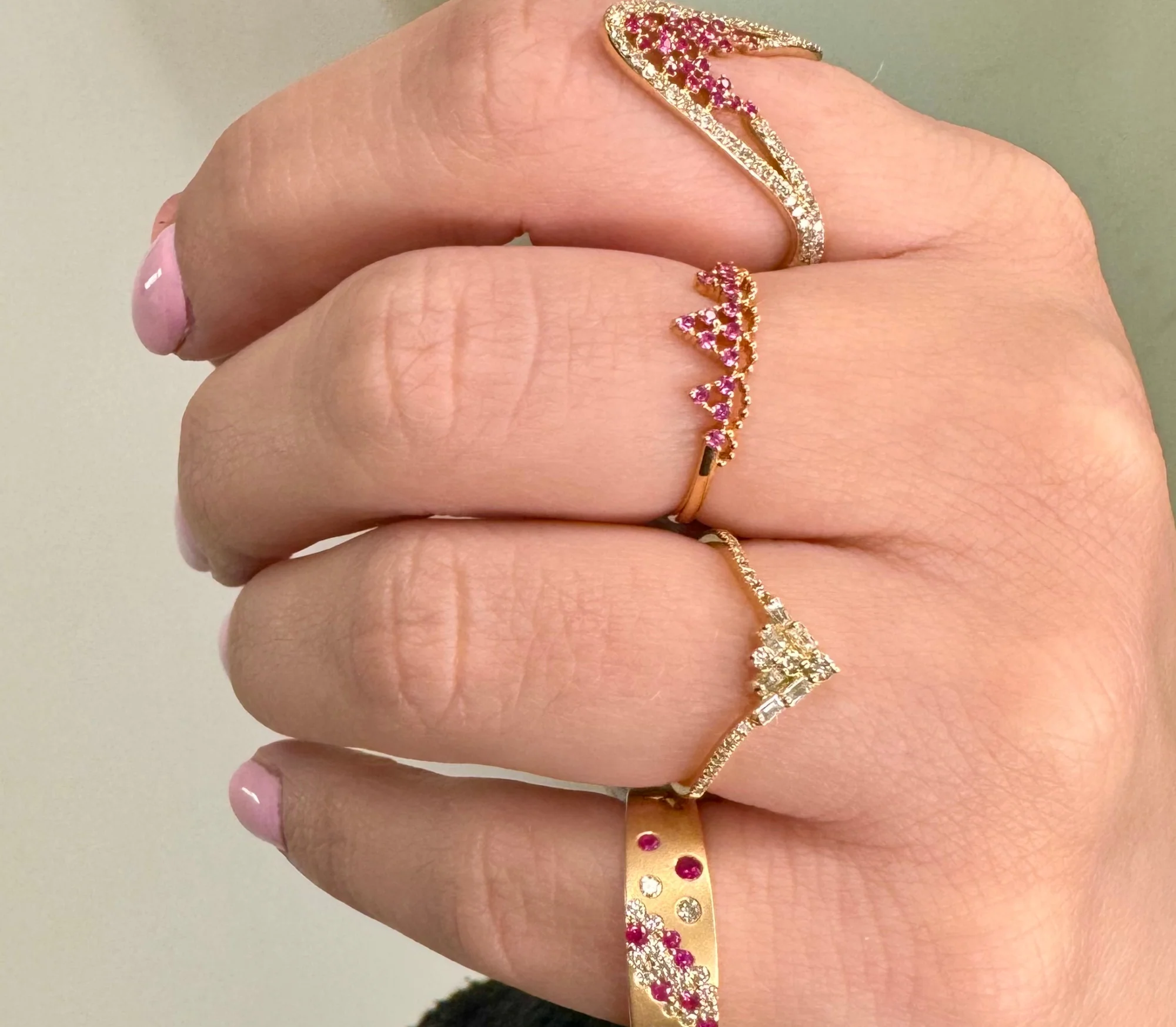 Sexy V Diamond And Color Stone Ring - Image 4