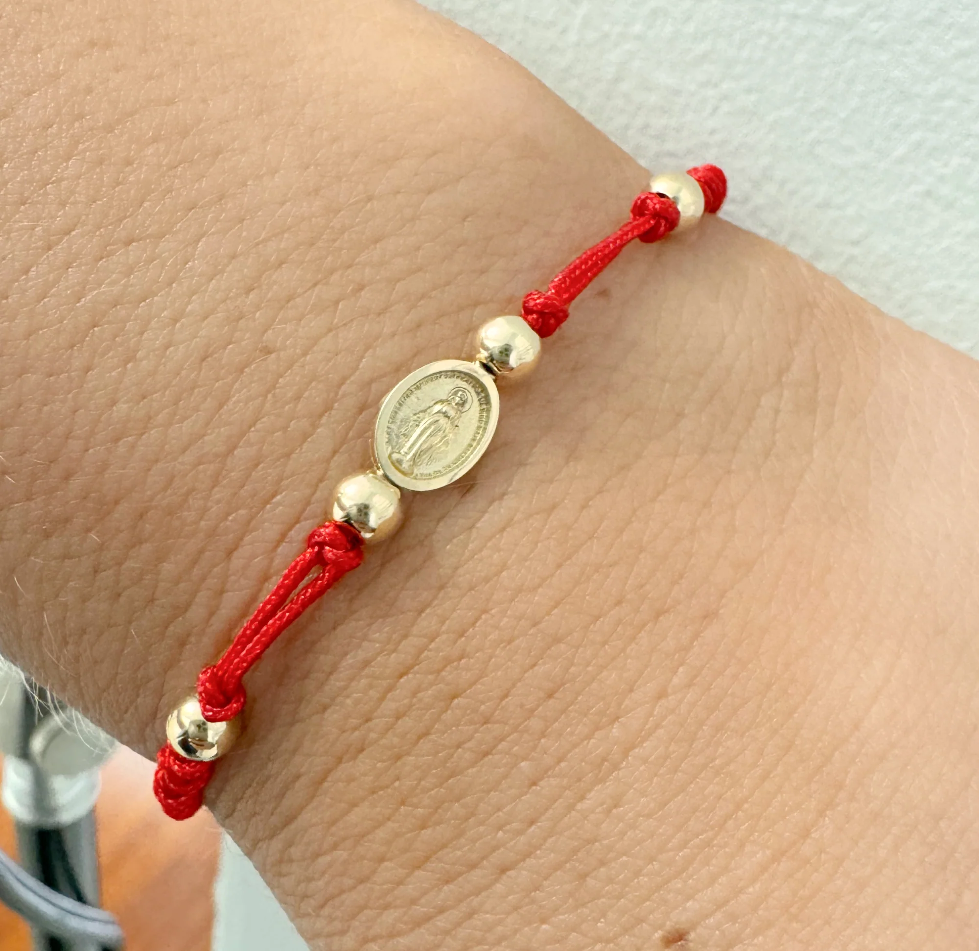 Miraculous or Guadalupe small Medal Macrame Bracelet - Image 6