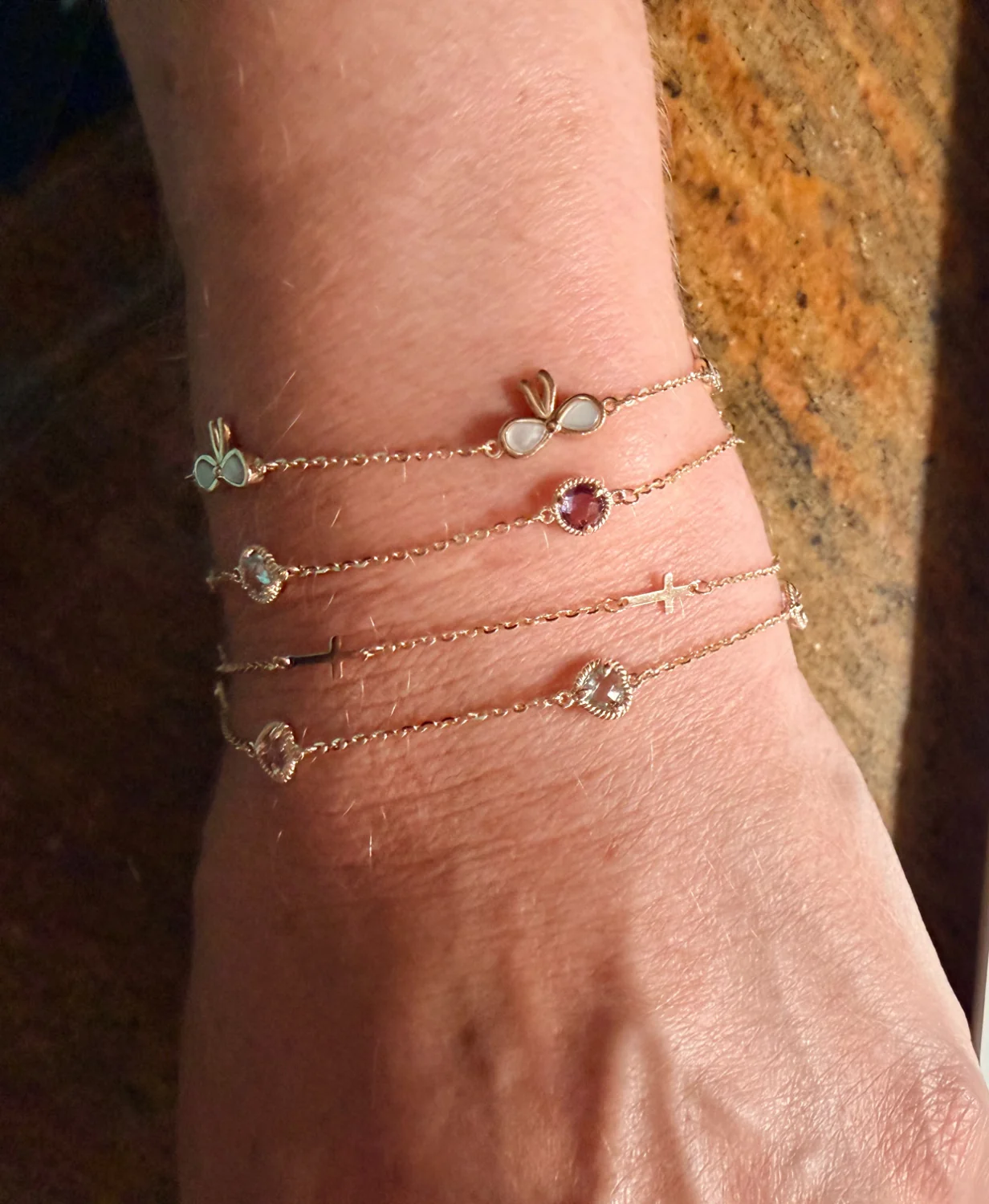 Rope Twist Halo Round Amethyst & Blue Topaz Station Bracelet - Image 3