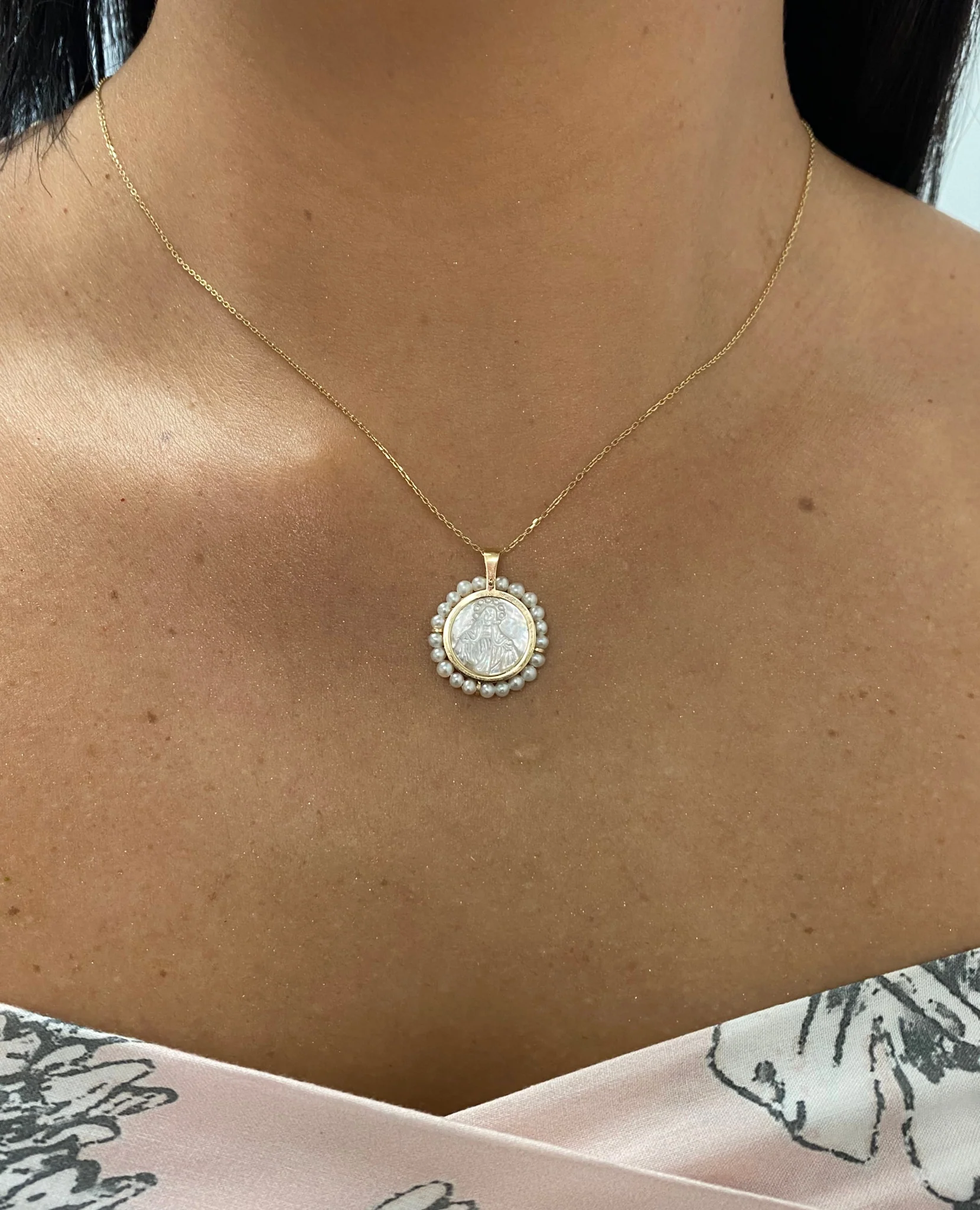 Round Mother of Pearl Miraculous Medal Pendant with Mini Pearl Frame - Image 2