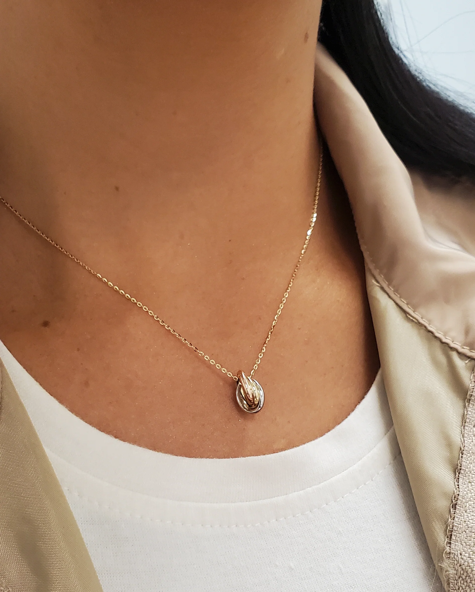 Tricolor Gold Oval Love Knot Necklace - Image 3